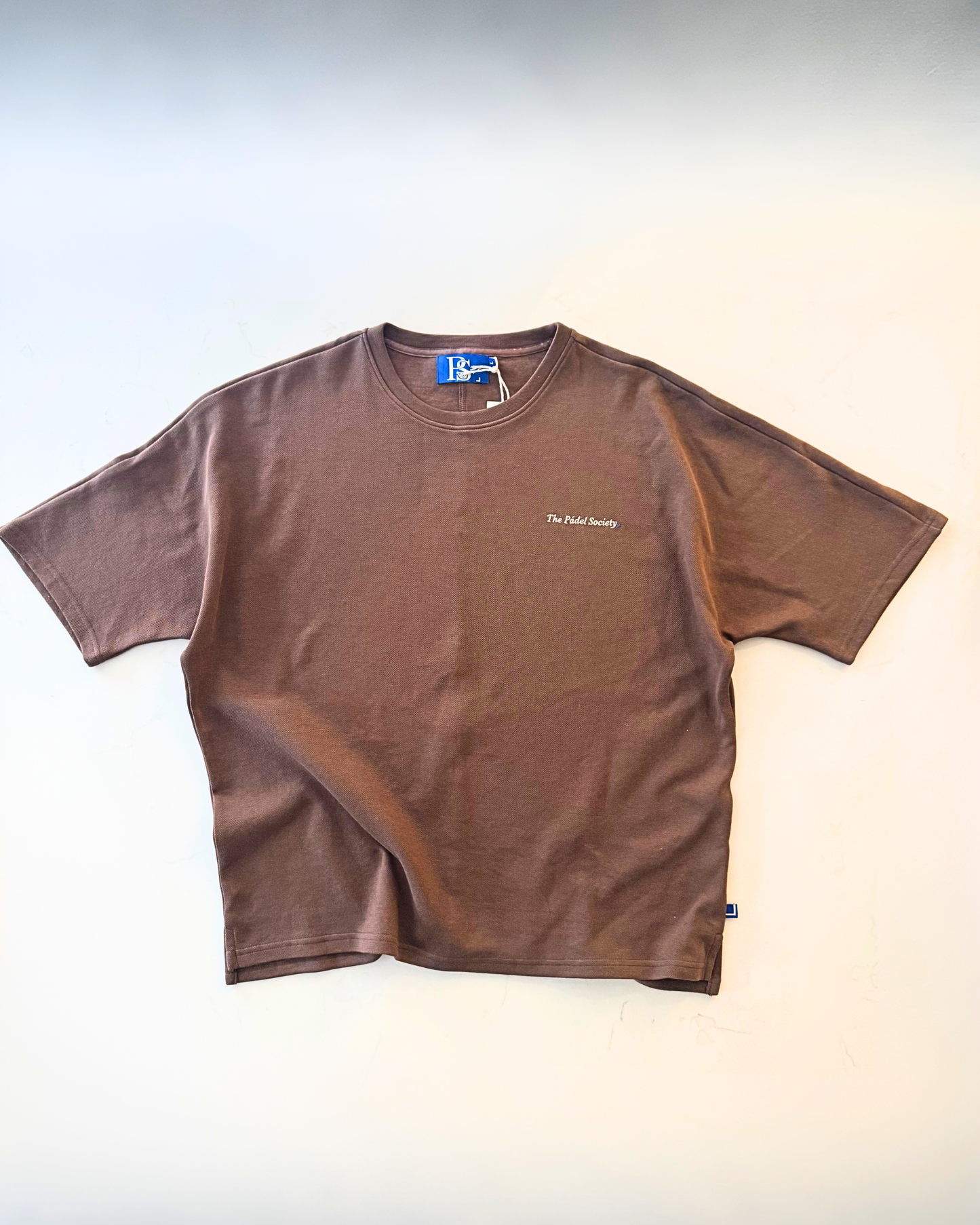 The Pádel Society Piqué Tee — Heritage Brown